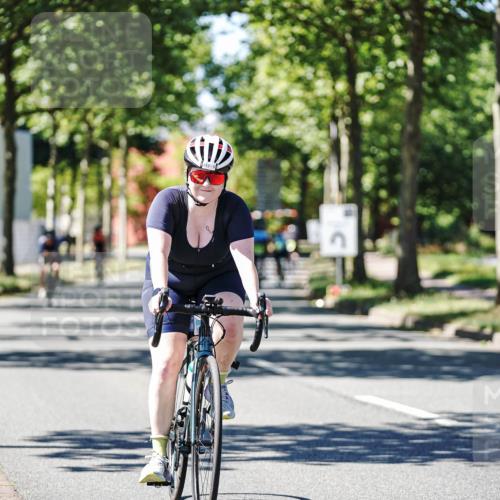 09.08.2026 - GEWOBA Citytriathlon Bremen Michael Burmester http://msf.ph/oto/9951791 09.08.2026 14:20:32 Radfahren 233, 250, 282, 338, 384, 398, 438, 450, 482, 532 meine-sportfotos.de