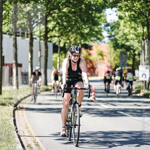 09.08.2026 - GEWOBA Citytriathlon Bremen Michael Burmester http://msf.ph/oto/9951824 09.08.2026 14:21:03 Radfahren 30, 214, 231, 252, 255, 268, 390, 409, 479, 508, 515 meine-sportfotos.de