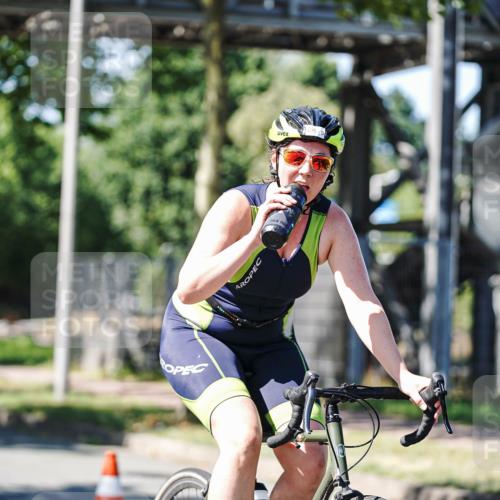 09.08.2026 - GEWOBA Citytriathlon Bremen Michael Burmester http://msf.ph/oto/9951829 09.08.2026 14:21:06 Radfahren 30, 214, 231, 252, 255, 268, 409, 479, 515 meine-sportfotos.de