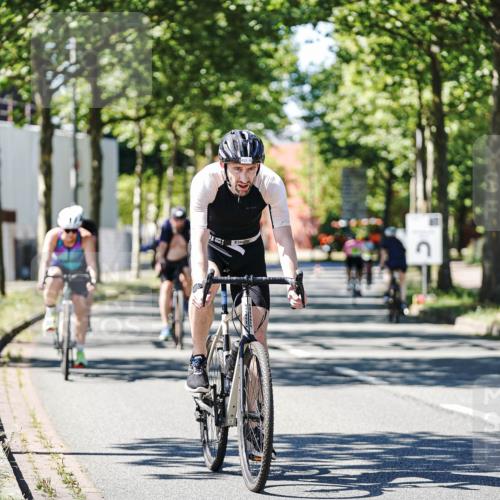 09.08.2026 - GEWOBA Citytriathlon Bremen Michael Burmester http://msf.ph/oto/9951844 09.08.2026 14:21:21 Radfahren 167, 299, 348, 388, 405, 412, 421, 422, 428, 440, 493 meine-sportfotos.de