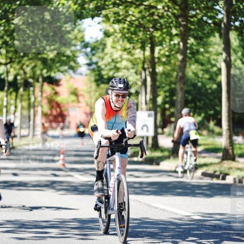 09.08.2026 - GEWOBA Citytriathlon Bremen Michael Burmester http://msf.ph/oto/9951873 09.08.2026 14:21:43 Radfahren 23, 138, 194, 195, 201, 358, 393, 423, 437, 442, 449, 525 meine-sportfotos.de