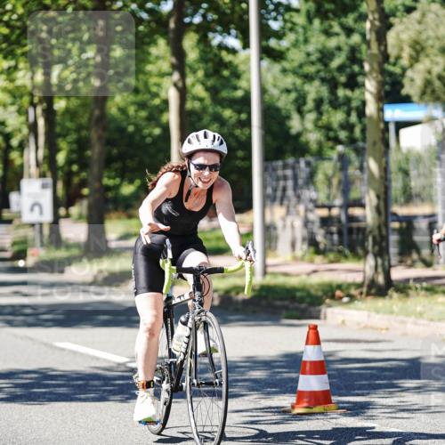 09.08.2026 - GEWOBA Citytriathlon Bremen Michael Burmester http://msf.ph/oto/9952006 09.08.2026 14:23:42 Radfahren 248, 318, 332, 435, 467, 489, 494, 516 meine-sportfotos.de