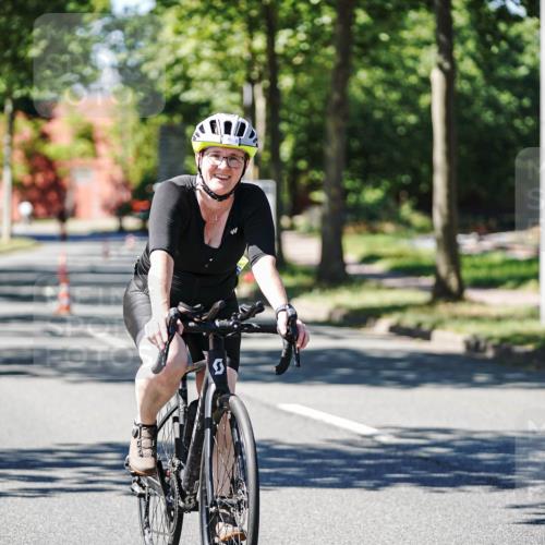 09.08.2026 - GEWOBA Citytriathlon Bremen Michael Burmester http://msf.ph/oto/9952077 09.08.2026 14:24:48 Radfahren 120, 141, 414, 460, 496, 499, 514 meine-sportfotos.de