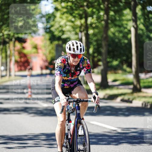 09.08.2026 - GEWOBA Citytriathlon Bremen Michael Burmester http://msf.ph/oto/9952080 09.08.2026 14:24:49 Radfahren 120, 141, 414, 460, 499, 514 meine-sportfotos.de