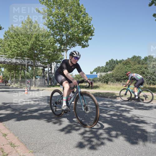 09.08.2026 - GEWOBA Citytriathlon Bremen Michael Burmester http://msf.ph/oto/9952108 09.08.2026 13:17:05 Radfahren 564, 603, 942, 1101 meine-sportfotos.de