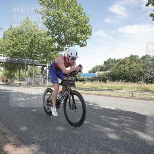 09.08.2026 - GEWOBA Citytriathlon Bremen Michael Burmester http://msf.ph/oto/9952152 09.08.2026 10:18:34 Radfahren 280, 302, 306 meine-sportfotos.de