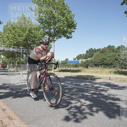 09.08.2026 - GEWOBA Citytriathlon Bremen Michael Burmester http://msf.ph/oto/9952172 09.08.2026 13:18:59 Radfahren 626, 797, 870, 1104, 1115, 1123, 1159 meine-sportfotos.de