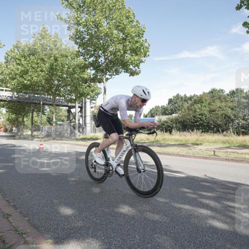 09.08.2026 - GEWOBA Citytriathlon Bremen Michael Burmester http://msf.ph/oto/9952197 09.08.2026 10:23:21 Radfahren 284, 308, 351 meine-sportfotos.de