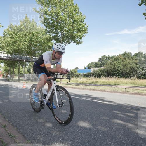 09.08.2026 - GEWOBA Citytriathlon Bremen Michael Burmester http://msf.ph/oto/9952290 09.08.2026 10:26:15 Radfahren 293, 378, 389, 398 meine-sportfotos.de