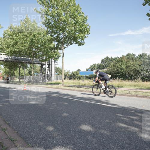 09.08.2026 - GEWOBA Citytriathlon Bremen Michael Burmester http://msf.ph/oto/9952298 09.08.2026 10:26:19 Radfahren 293, 318, 378, 398, 402 meine-sportfotos.de