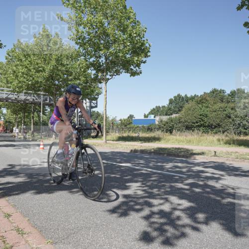09.08.2026 - GEWOBA Citytriathlon Bremen Michael Burmester http://msf.ph/oto/9952375 09.08.2026 13:24:30 Radfahren 873, 908, 917, 1020, 1120 meine-sportfotos.de