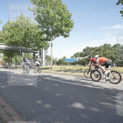 09.08.2026 - GEWOBA Citytriathlon Bremen Michael Burmester http://msf.ph/oto/9952398 09.08.2026 10:28:38 Radfahren 329, 332, 340, 362, 369 meine-sportfotos.de