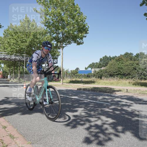 09.08.2026 - GEWOBA Citytriathlon Bremen Michael Burmester http://msf.ph/oto/9952401 09.08.2026 13:25:06 Radfahren 681, 738, 768, 1152 meine-sportfotos.de