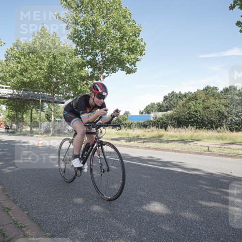 09.08.2026 - GEWOBA Citytriathlon Bremen Michael Burmester http://msf.ph/oto/9952427 09.08.2026 10:29:03 Radfahren 325, 343, 356, 392, 437, 517, 519 meine-sportfotos.de