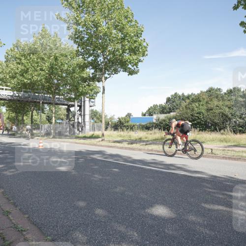 09.08.2026 - GEWOBA Citytriathlon Bremen Michael Burmester http://msf.ph/oto/9952439 09.08.2026 10:29:14 Radfahren 325, 343, 352, 355, 359, 392, 396, 408, 437 meine-sportfotos.de