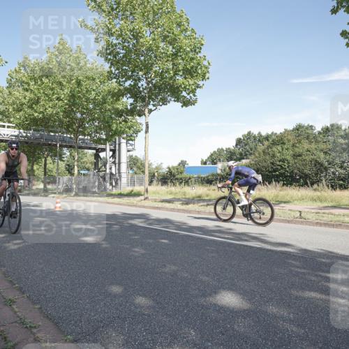 09.08.2026 - GEWOBA Citytriathlon Bremen Michael Burmester http://msf.ph/oto/9952453 09.08.2026 10:29:22 Radfahren 327, 352, 355, 359, 396, 408, 478 meine-sportfotos.de