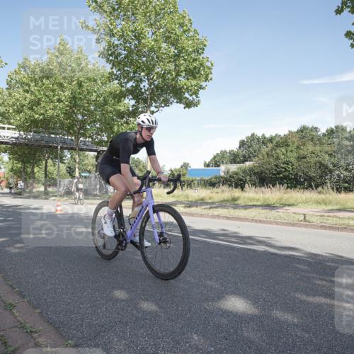 09.08.2026 - GEWOBA Citytriathlon Bremen Michael Burmester http://msf.ph/oto/9952489 09.08.2026 10:29:50 Radfahren 231, 289, 298, 312, 328, 364, 379, 388, 403, 406, 479, 528 meine-sportfotos.de