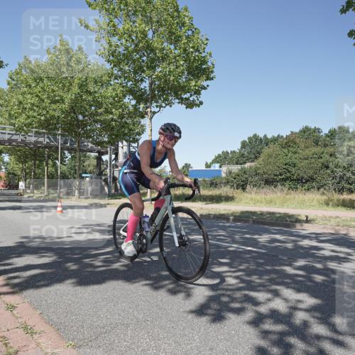09.08.2026 - GEWOBA Citytriathlon Bremen Michael Burmester http://msf.ph/oto/9952554 09.08.2026 13:35:58 Radfahren 948 meine-sportfotos.de