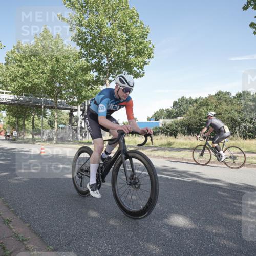 09.08.2026 - GEWOBA Citytriathlon Bremen Michael Burmester http://msf.ph/oto/9952563 09.08.2026 10:31:05 Radfahren 59, 311, 317, 497 meine-sportfotos.de