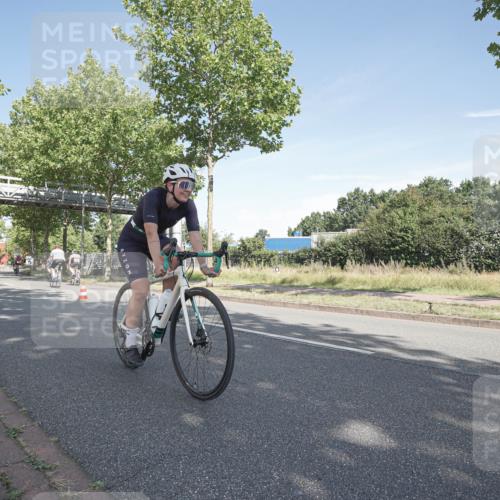 09.08.2026 - GEWOBA Citytriathlon Bremen Michael Burmester http://msf.ph/oto/9952631 09.08.2026 10:32:01 Radfahren 25, 337, 481, 482, 500 meine-sportfotos.de