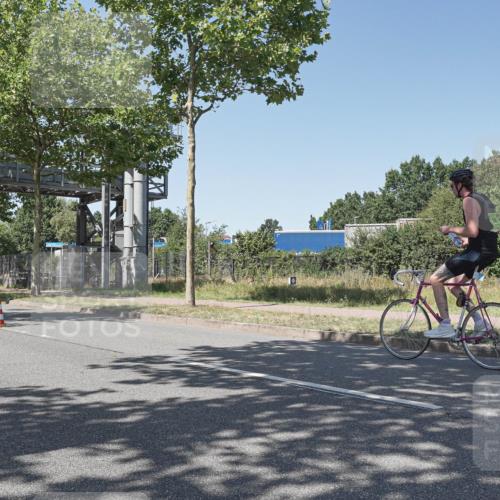 09.08.2026 - GEWOBA Citytriathlon Bremen Michael Burmester http://msf.ph/oto/9952632 09.08.2026 14:08:05 Radfahren 51, 184 meine-sportfotos.de