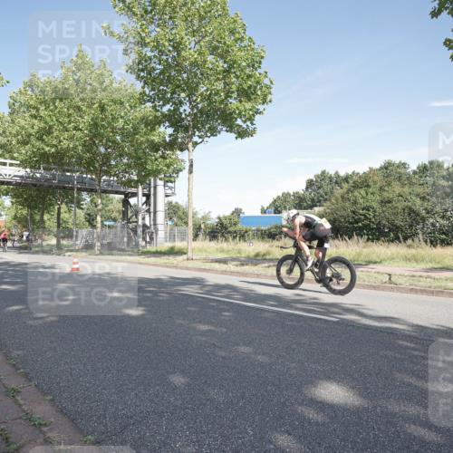 09.08.2026 - GEWOBA Citytriathlon Bremen Michael Burmester http://msf.ph/oto/9952675 09.08.2026 10:32:28 Radfahren 39, 131, 239, 249, 385, 445 meine-sportfotos.de