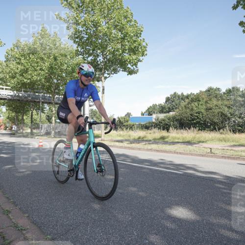 09.08.2026 - GEWOBA Citytriathlon Bremen Michael Burmester http://msf.ph/oto/9952681 09.08.2026 10:32:37 Radfahren 7, 39, 131, 303, 324, 374, 385, 515 meine-sportfotos.de