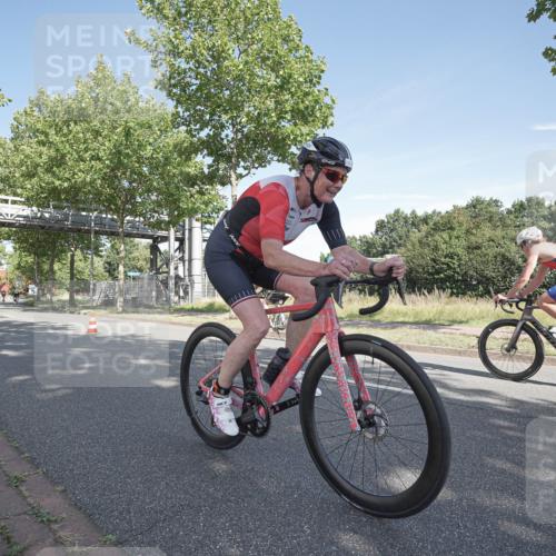 09.08.2026 - GEWOBA Citytriathlon Bremen Michael Burmester http://msf.ph/oto/9952691 09.08.2026 10:32:43 Radfahren 7, 39, 131, 303, 305, 324, 330, 374, 385, 452, 508, 515 meine-sportfotos.de