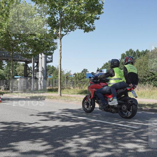 09.08.2026 - GEWOBA Citytriathlon Bremen Michael Burmester http://msf.ph/oto/9952733 09.08.2026 14:10:16 Radfahren 16, 35, 97, 100, 154, 161, 177 meine-sportfotos.de