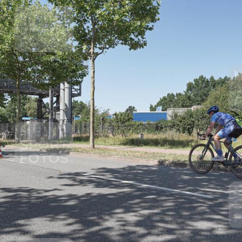 09.08.2026 - GEWOBA Citytriathlon Bremen Michael Burmester http://msf.ph/oto/9952799 09.08.2026 14:11:03 Radfahren 33, 41, 50, 67, 113, 137, 331 meine-sportfotos.de