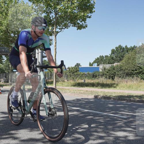 09.08.2026 - GEWOBA Citytriathlon Bremen Michael Burmester http://msf.ph/oto/9952803 09.08.2026 14:11:07 Radfahren 33, 41, 50, 67, 113, 331 meine-sportfotos.de