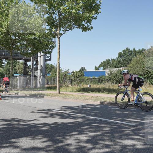 09.08.2026 - GEWOBA Citytriathlon Bremen Michael Burmester http://msf.ph/oto/9952809 09.08.2026 14:11:11 Radfahren 11, 33, 41, 67, 68, 79, 85, 109, 113, 139, 144, 150, 331 meine-sportfotos.de