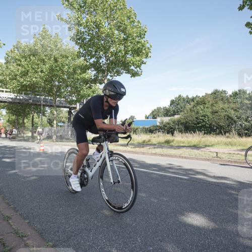 09.08.2026 - GEWOBA Citytriathlon Bremen Michael Burmester http://msf.ph/oto/9952814 09.08.2026 10:34:14 Radfahren 292, 306, 477, 495 meine-sportfotos.de