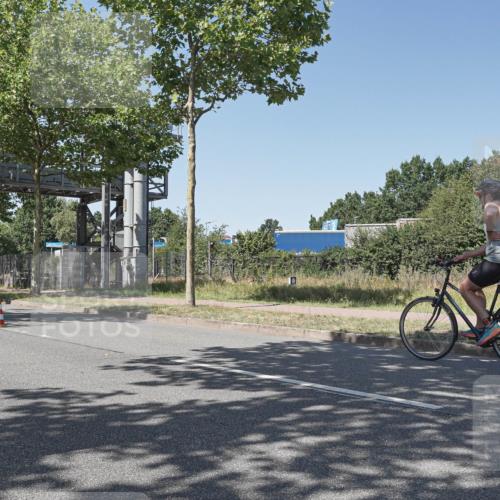 09.08.2026 - GEWOBA Citytriathlon Bremen Michael Burmester http://msf.ph/oto/9952939 09.08.2026 14:13:01 Radfahren 2, 21, 24, 38, 82, 83, 148, 279, 294 meine-sportfotos.de