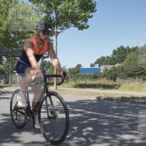 09.08.2026 - GEWOBA Citytriathlon Bremen Michael Burmester http://msf.ph/oto/9952945 09.08.2026 14:13:06 Radfahren 2, 21, 24, 38, 54, 82, 83, 279, 304 meine-sportfotos.de