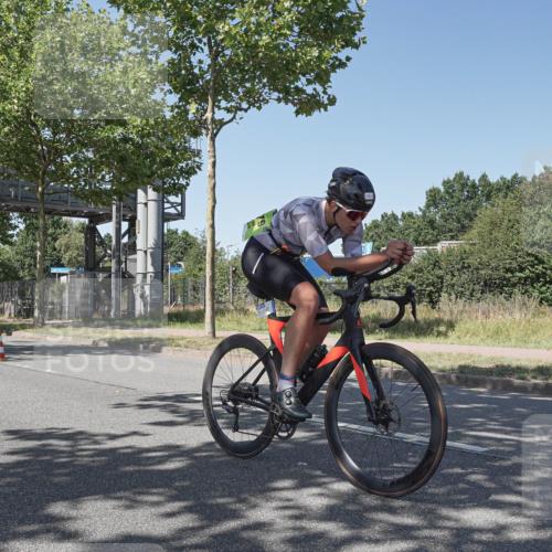 09.08.2026 - GEWOBA Citytriathlon Bremen Michael Burmester http://msf.ph/oto/9952947 09.08.2026 14:13:07 Radfahren 2, 21, 24, 38, 54, 82, 83, 279, 304 meine-sportfotos.de