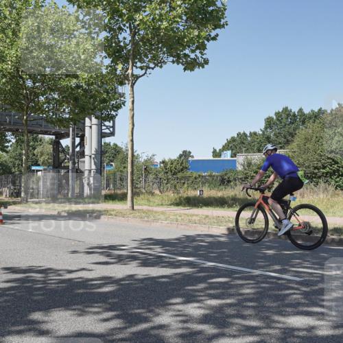 09.08.2026 - GEWOBA Citytriathlon Bremen Michael Burmester http://msf.ph/oto/9952951 09.08.2026 14:13:09 Radfahren 2, 21, 38, 54, 82, 83, 279, 304 meine-sportfotos.de
