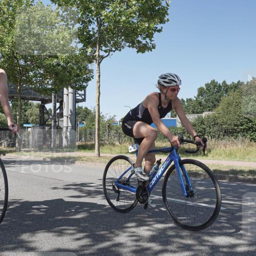 09.08.2026 - GEWOBA Citytriathlon Bremen Michael Burmester http://msf.ph/oto/9952969 09.08.2026 14:13:25 Radfahren 36, 52, 74, 86, 158, 200, 254, 353 meine-sportfotos.de