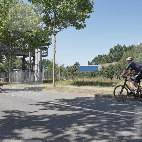 09.08.2026 - GEWOBA Citytriathlon Bremen Michael Burmester http://msf.ph/oto/9952983 09.08.2026 14:13:36 Radfahren 12, 17, 36, 52, 74, 86, 95, 98, 115, 152, 158, 179, 180, 200, 254, 346, 353 meine-sportfotos.de