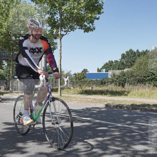 09.08.2026 - GEWOBA Citytriathlon Bremen Michael Burmester http://msf.ph/oto/9953001 09.08.2026 14:13:48 Radfahren 12, 17, 47, 95, 98, 115, 126, 130, 152, 179, 180, 346 meine-sportfotos.de