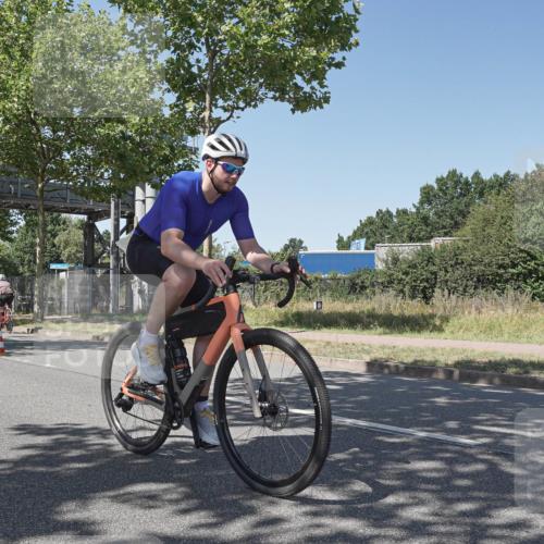 09.08.2026 - GEWOBA Citytriathlon Bremen Michael Burmester http://msf.ph/oto/9953021 09.08.2026 14:14:05 Radfahren 6, 47, 57, 69, 130, 146, 186 meine-sportfotos.de