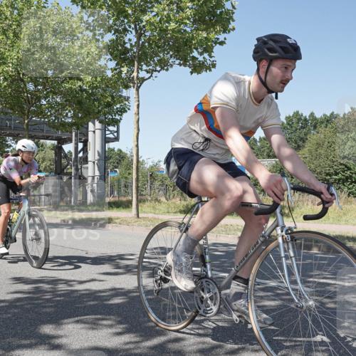 09.08.2026 - GEWOBA Citytriathlon Bremen Michael Burmester http://msf.ph/oto/9953027 09.08.2026 14:14:15 Radfahren 6, 69, 90, 146, 186, 295 meine-sportfotos.de