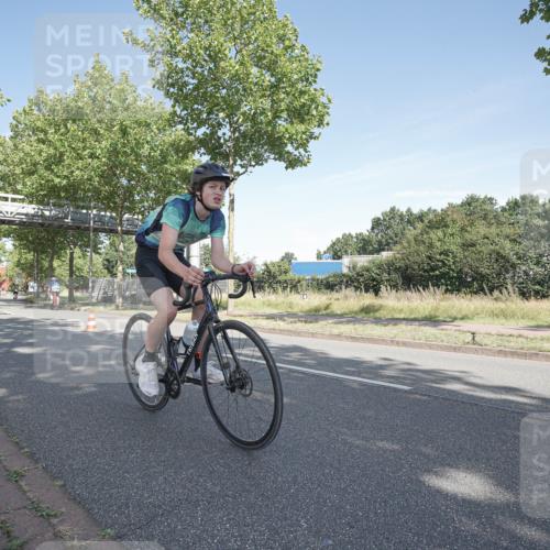 09.08.2026 - GEWOBA Citytriathlon Bremen Michael Burmester http://msf.ph/oto/9953050 09.08.2026 10:36:30 Radfahren 19, 21, 135, 139, 163, 179, 211, 223, 233 meine-sportfotos.de