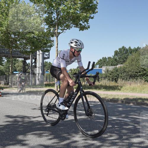 09.08.2026 - GEWOBA Citytriathlon Bremen Michael Burmester http://msf.ph/oto/9953073 09.08.2026 14:14:55 Radfahren 3, 64 meine-sportfotos.de