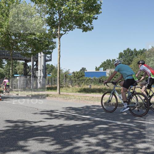 09.08.2026 - GEWOBA Citytriathlon Bremen Michael Burmester http://msf.ph/oto/9953085 09.08.2026 14:15:06 Radfahren 3, 64, 66, 374 meine-sportfotos.de