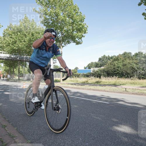 09.08.2026 - GEWOBA Citytriathlon Bremen Michael Burmester http://msf.ph/oto/9953086 09.08.2026 10:36:53 Radfahren 13, 33, 41, 67, 85, 93, 111, 157, 235, 247, 281, 349, 491 meine-sportfotos.de