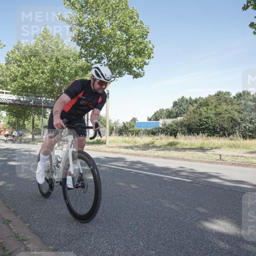 09.08.2026 - GEWOBA Citytriathlon Bremen Michael Burmester http://msf.ph/oto/9953114 09.08.2026 10:37:20 Radfahren 53, 61, 113, 287, 451, 459 meine-sportfotos.de