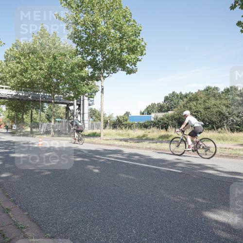 09.08.2026 - GEWOBA Citytriathlon Bremen Michael Burmester http://msf.ph/oto/9953198 09.08.2026 10:39:04 Radfahren 73, 81, 351, 420, 525 meine-sportfotos.de