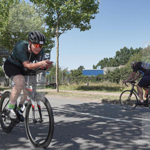 09.08.2026 - GEWOBA Citytriathlon Bremen Michael Burmester http://msf.ph/oto/9953206 09.08.2026 14:16:40 Radfahren 132, 192, 203, 240, 325, 334, 360 meine-sportfotos.de