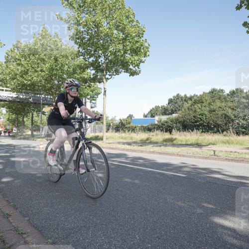09.08.2026 - GEWOBA Citytriathlon Bremen Michael Burmester http://msf.ph/oto/9953220 09.08.2026 10:39:32 Radfahren 9, 227, 245, 431, 499 meine-sportfotos.de
